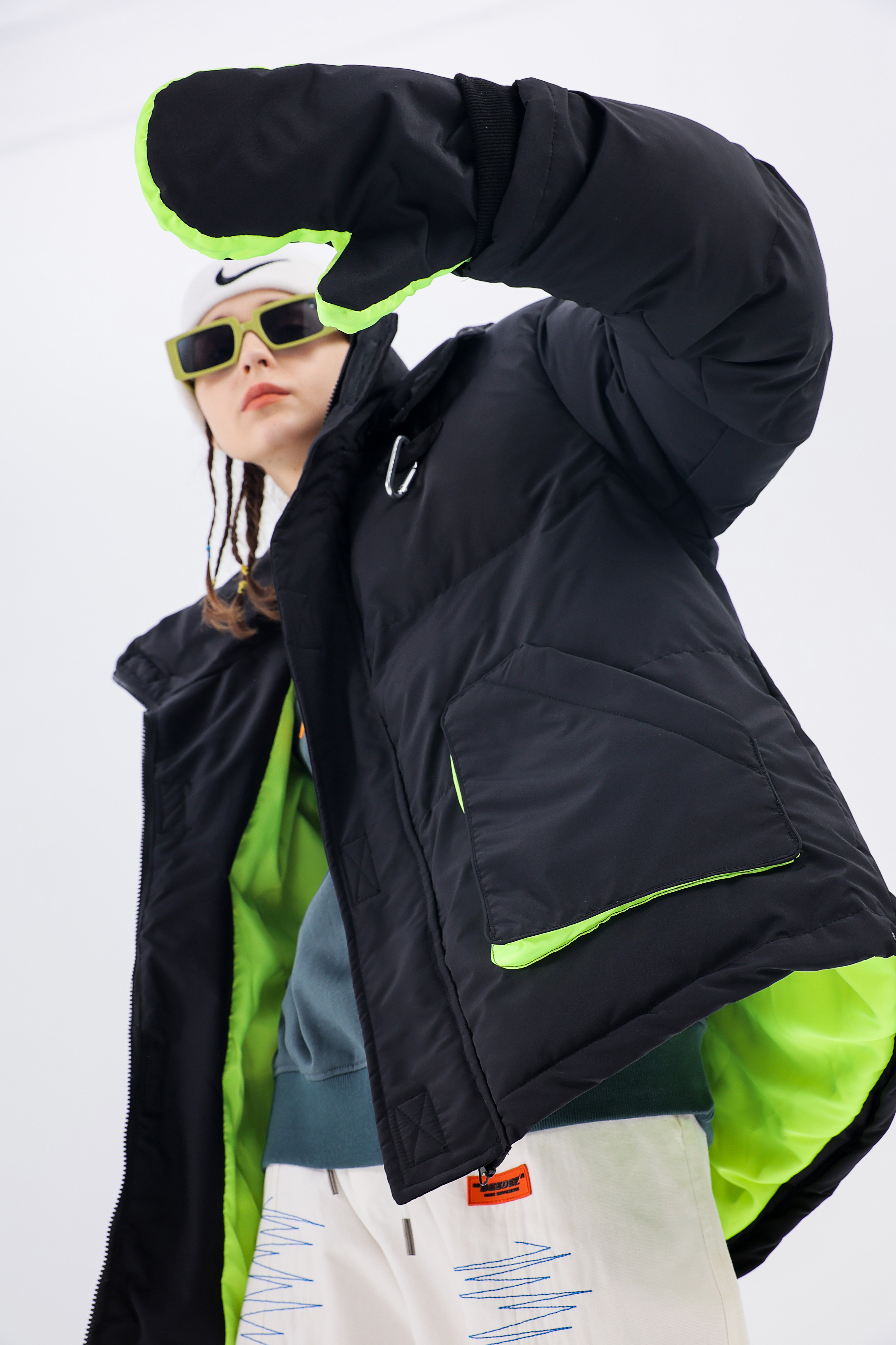 设计感小众荧光绿拼色运动登山服立体大口袋可脱卸帽加厚外套女潮