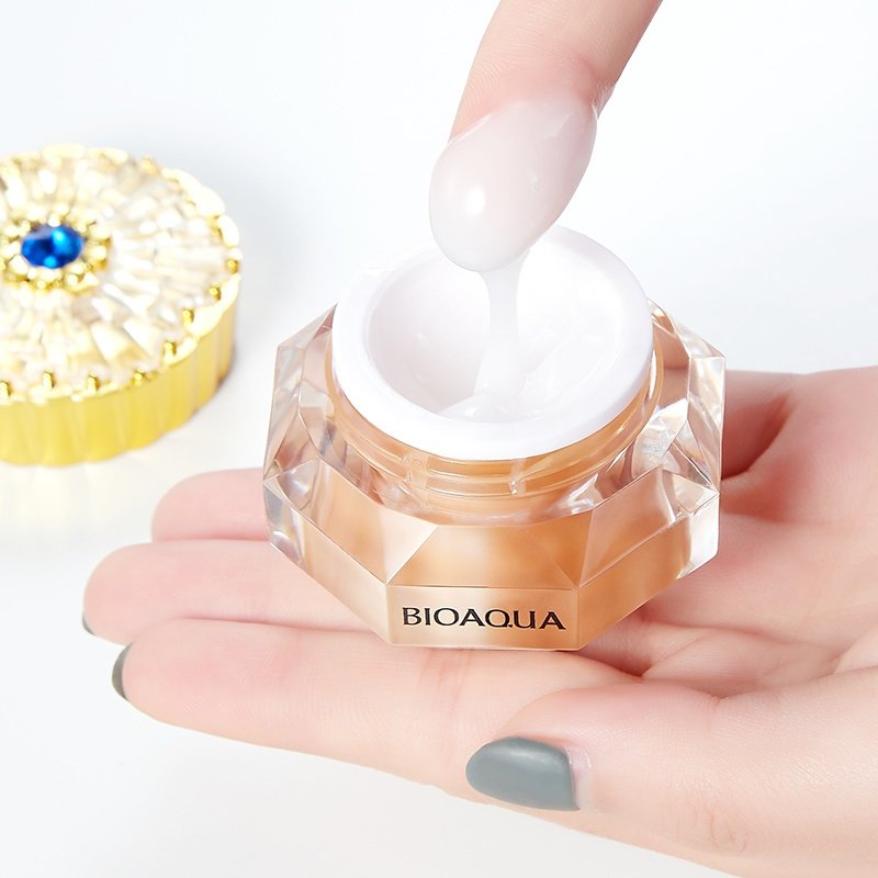 caviareyecreamlightensdarkcircleswithfinelines眼霜眼霜