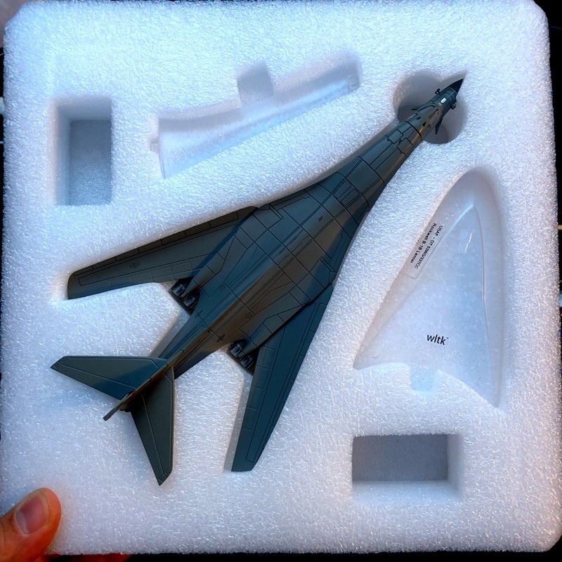 骑兵模型金属模金属成品轰炸机战略兰斯b1b飞机航模