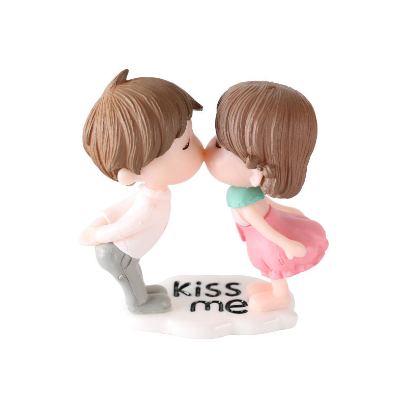 汽车摆件卡通情侣小可爱车载公仔