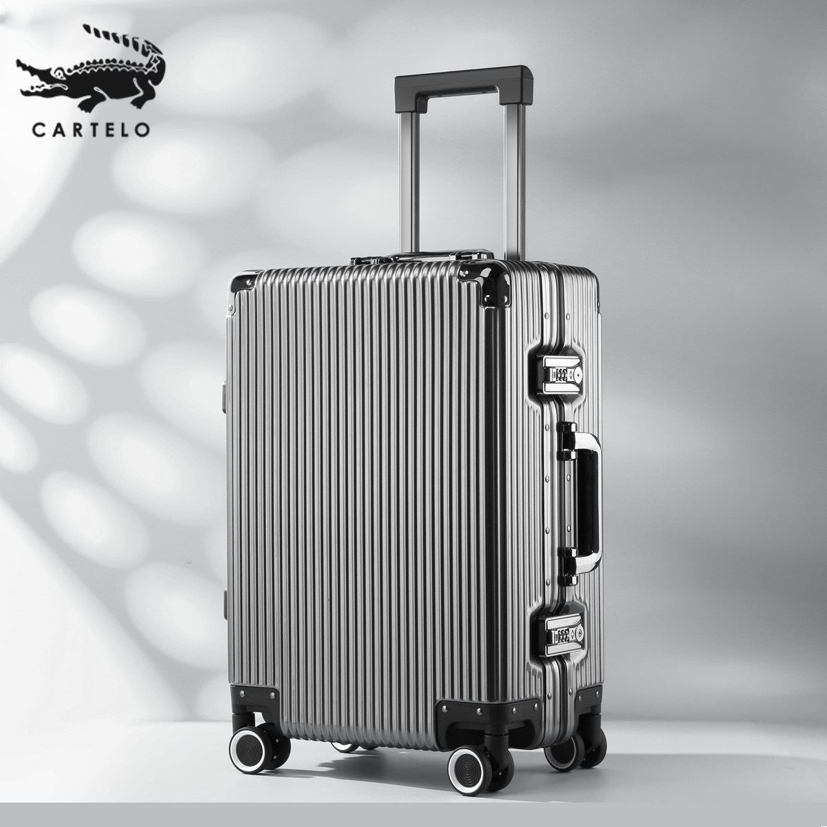 卡帝乐鳄鱼行李箱男女万向20寸拉杆箱皮箱结实耐用大容量旅行箱