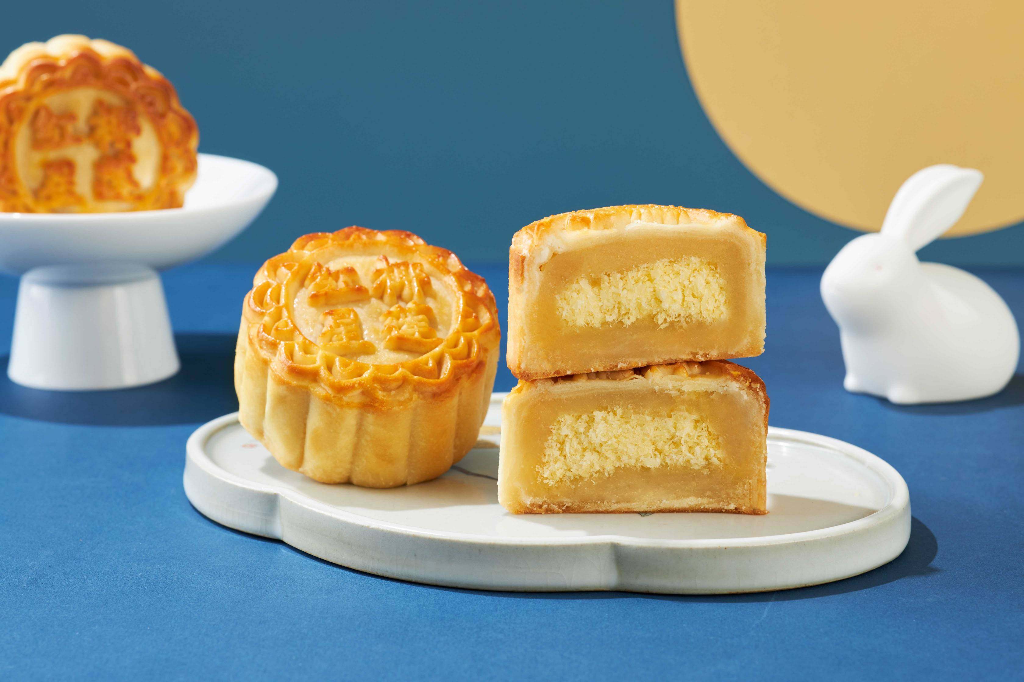 月饼珍酥椰蓉奶油莲蓉中秋海南糕点零食多口月饼