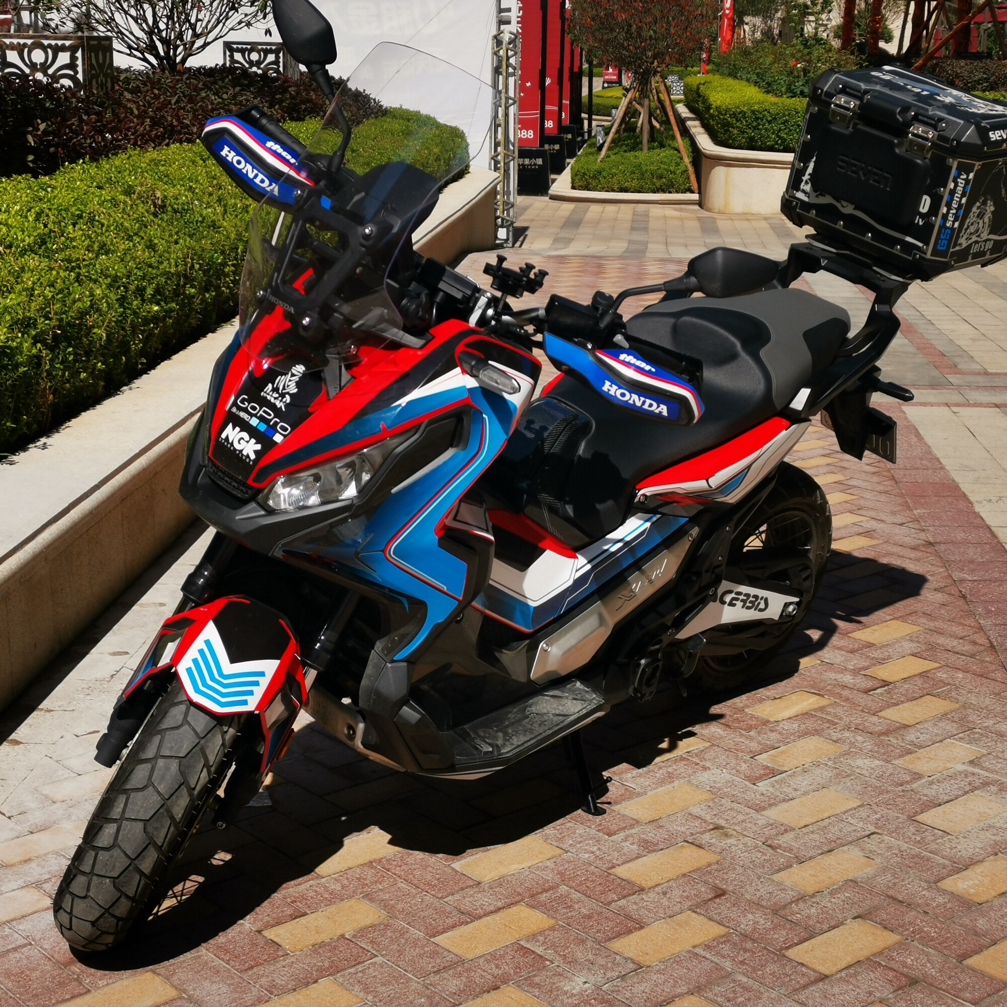 适用本田xadv750贴花摩托车改装改装车车身个性防水贴纸