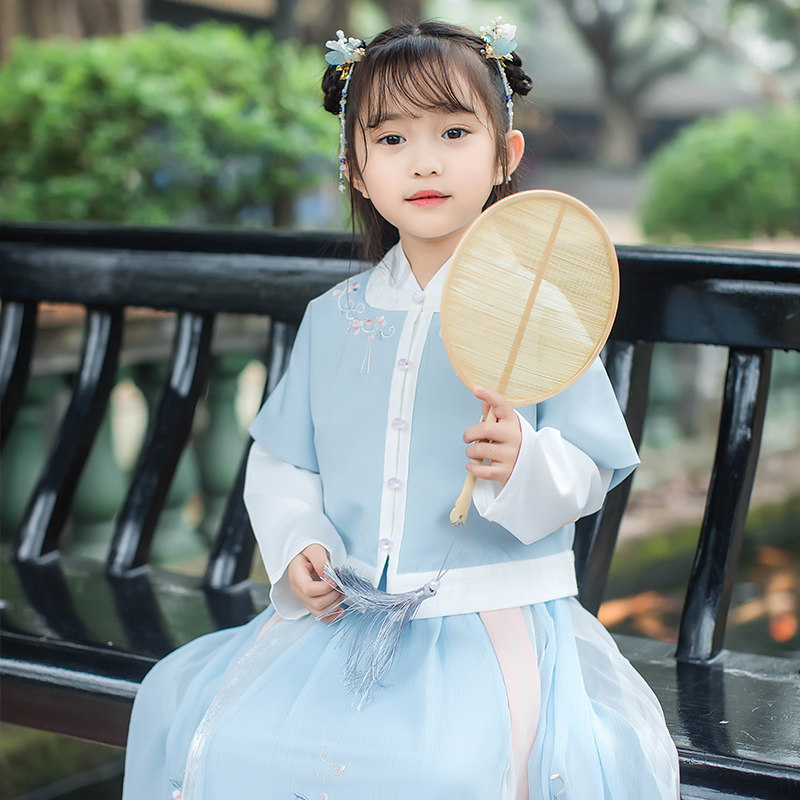 初立拾花汉服女童中国风宝宝童装刺绣坦领襦裙套装可爱春装新品