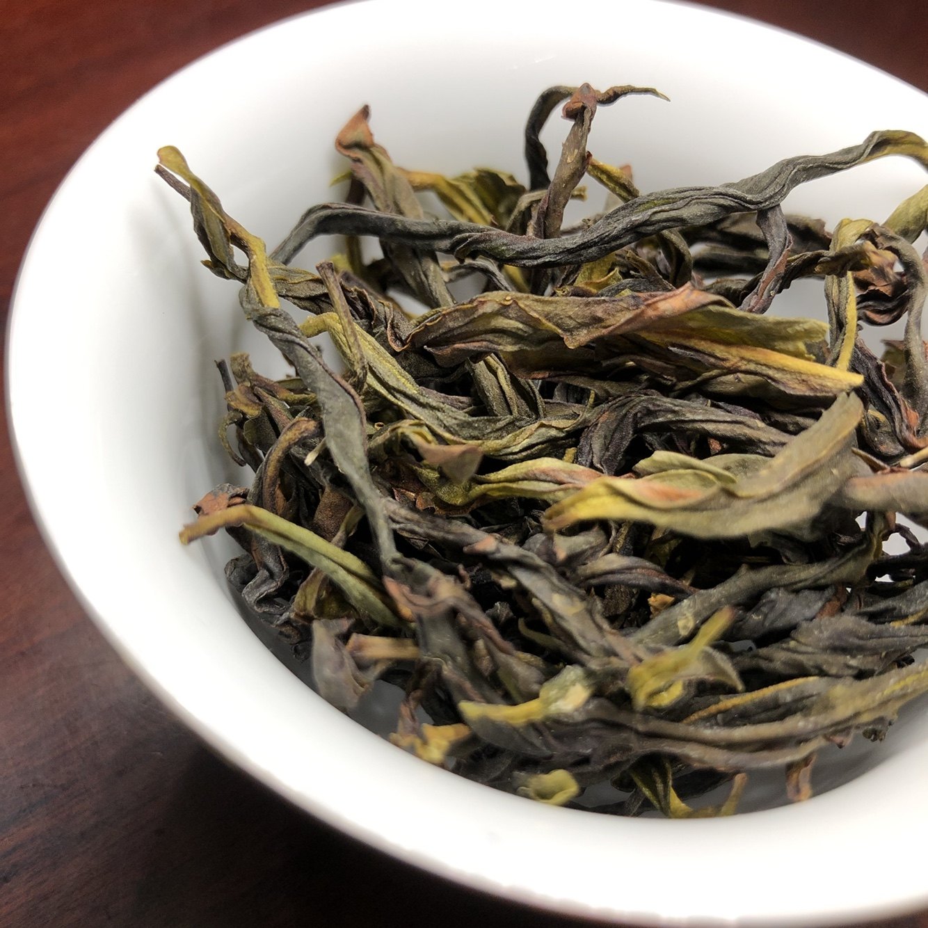 2021新冬茶六雪大乌叶潮州单丛茶兰花香凤凰单枞茶500g散装雪片