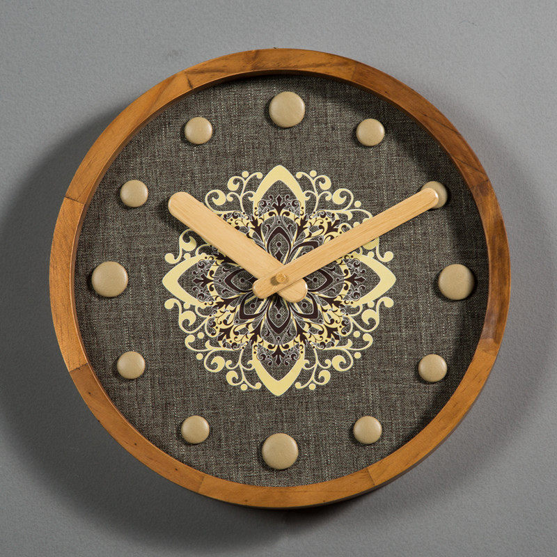 家用美式实木挂钟北欧复古创意时钟静音木质石英钟表客厅个性挂表