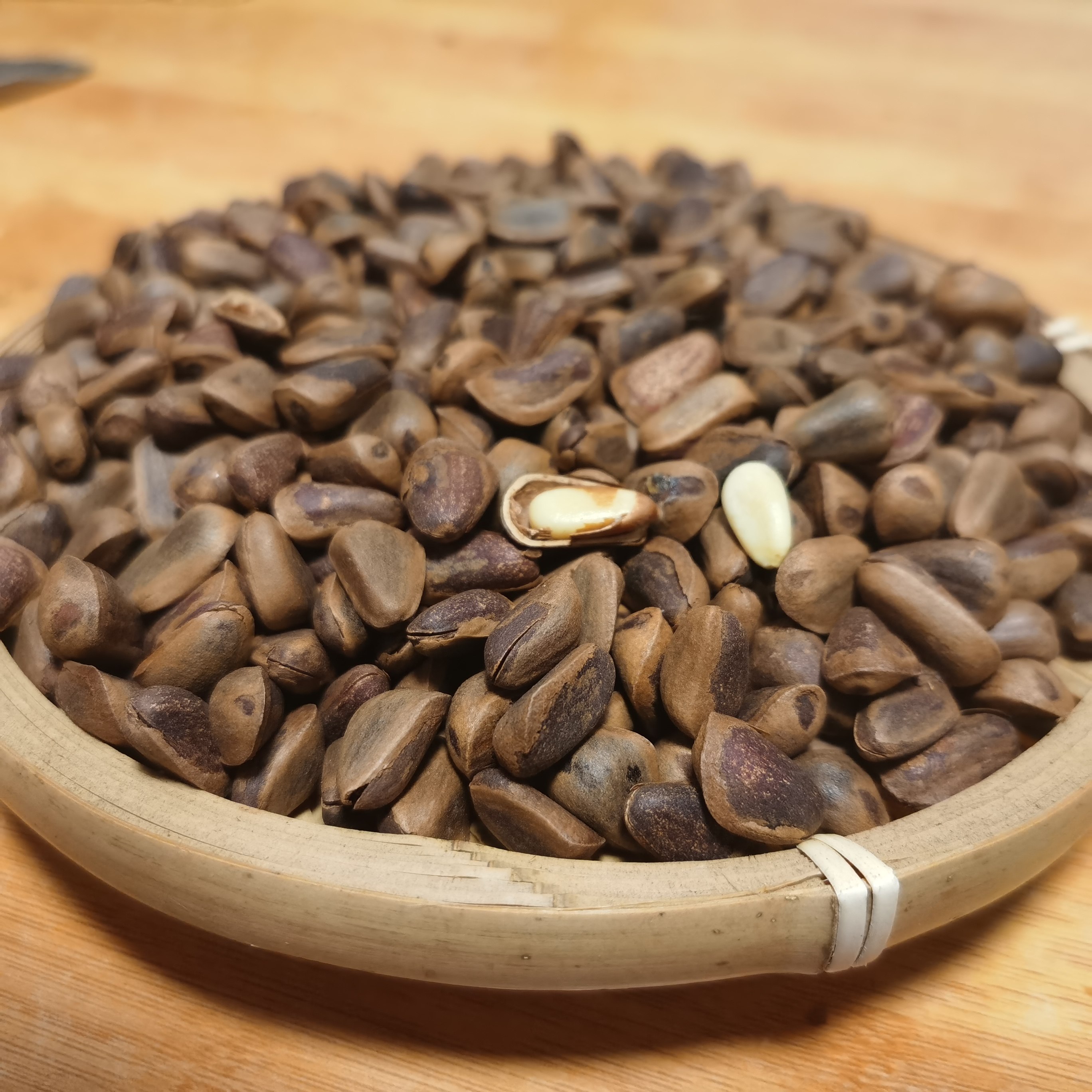 永强榛子东北特产原味野生生手剥开开口新货松子