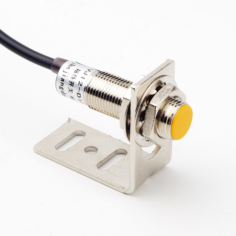 霍尔传感器 njk-5002c m12 npn三线常开配磁铁 接近开关