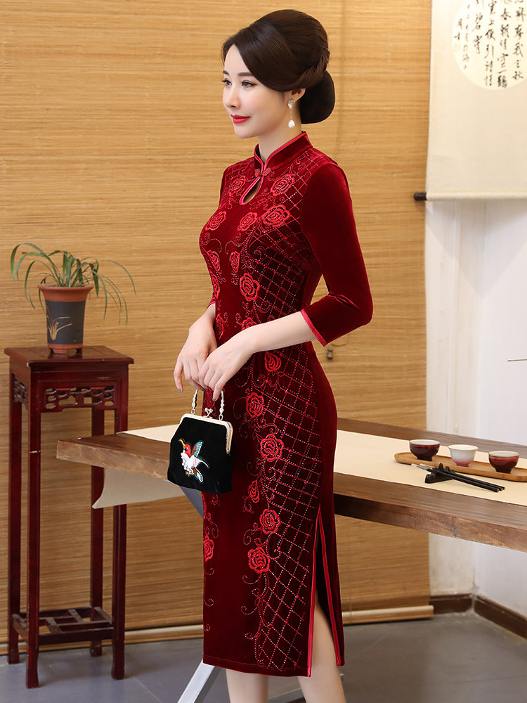 长款高端金丝绒旗袍方便长袖刺绣婆婆宴会春秋旗袍