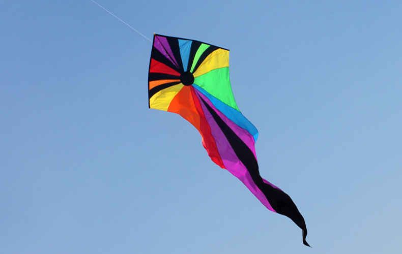 风筝6米炫彩幽灵长尾色彩艳丽壮观好飞大型风筝