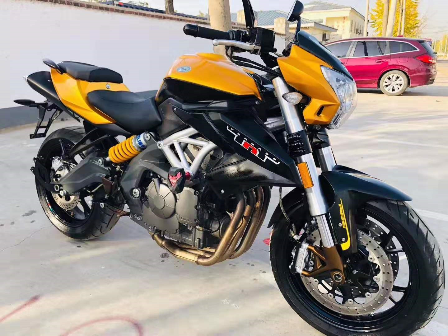 二手贝纳利黄龙bn600cc街车bj300四缸水冷大排量公路赛摩托车跑车