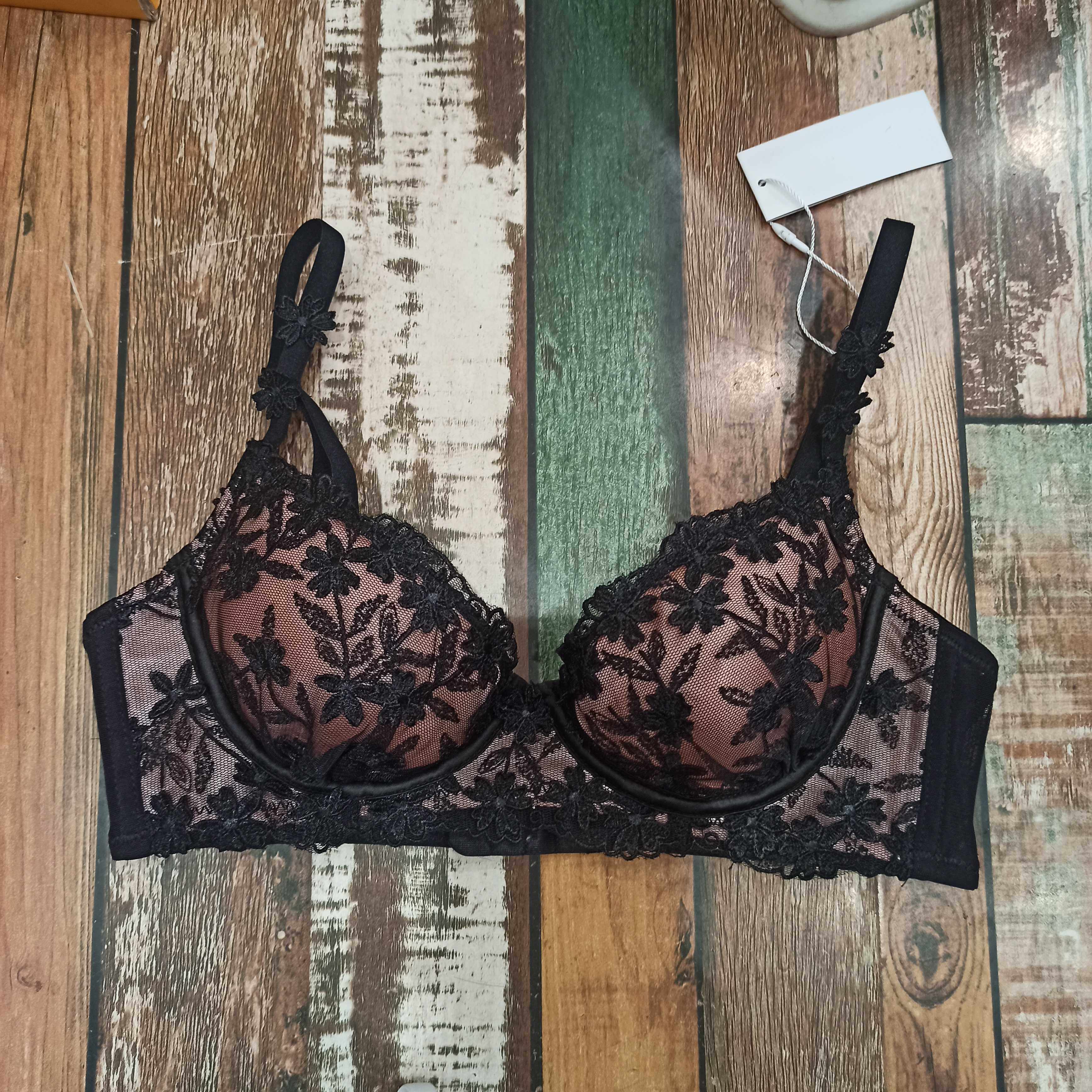 甜美苏6761立体刺绣花朵插垫文胸罩性感聚拢软钢文胸