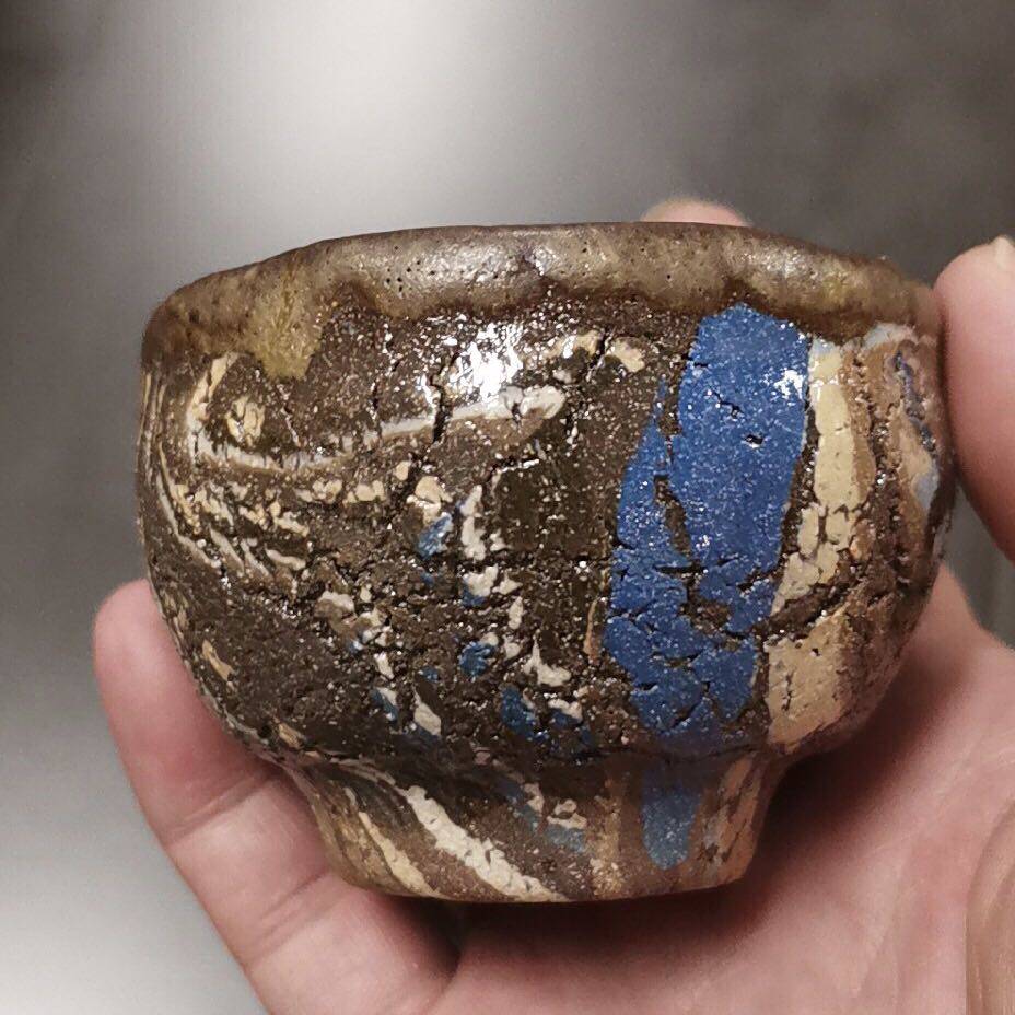 台湾古川工作室出品洪锦凤老岩矿收捏圆口茶杯茶杯