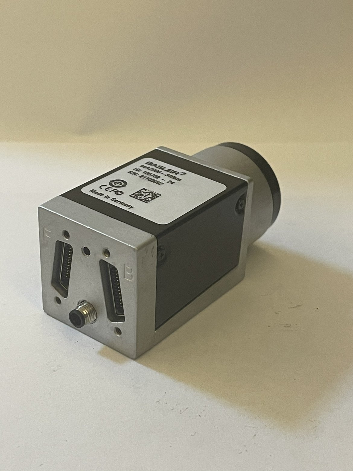 basler工业相机aca2040180km工业相机