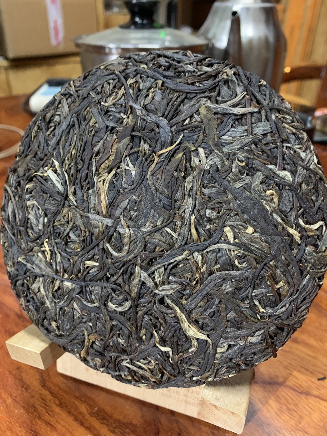 麒麟普洱茶生茶六茶区单珠200克茶饼香味精品古树普洱