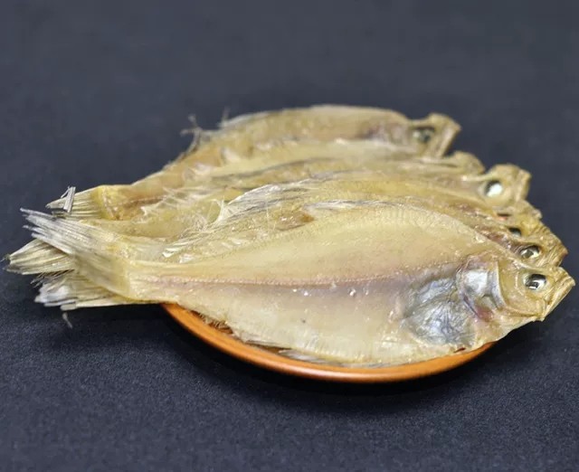 新鲜晾晒比目鱼整条500g大地海鲜干货偏口鱼干鱼干