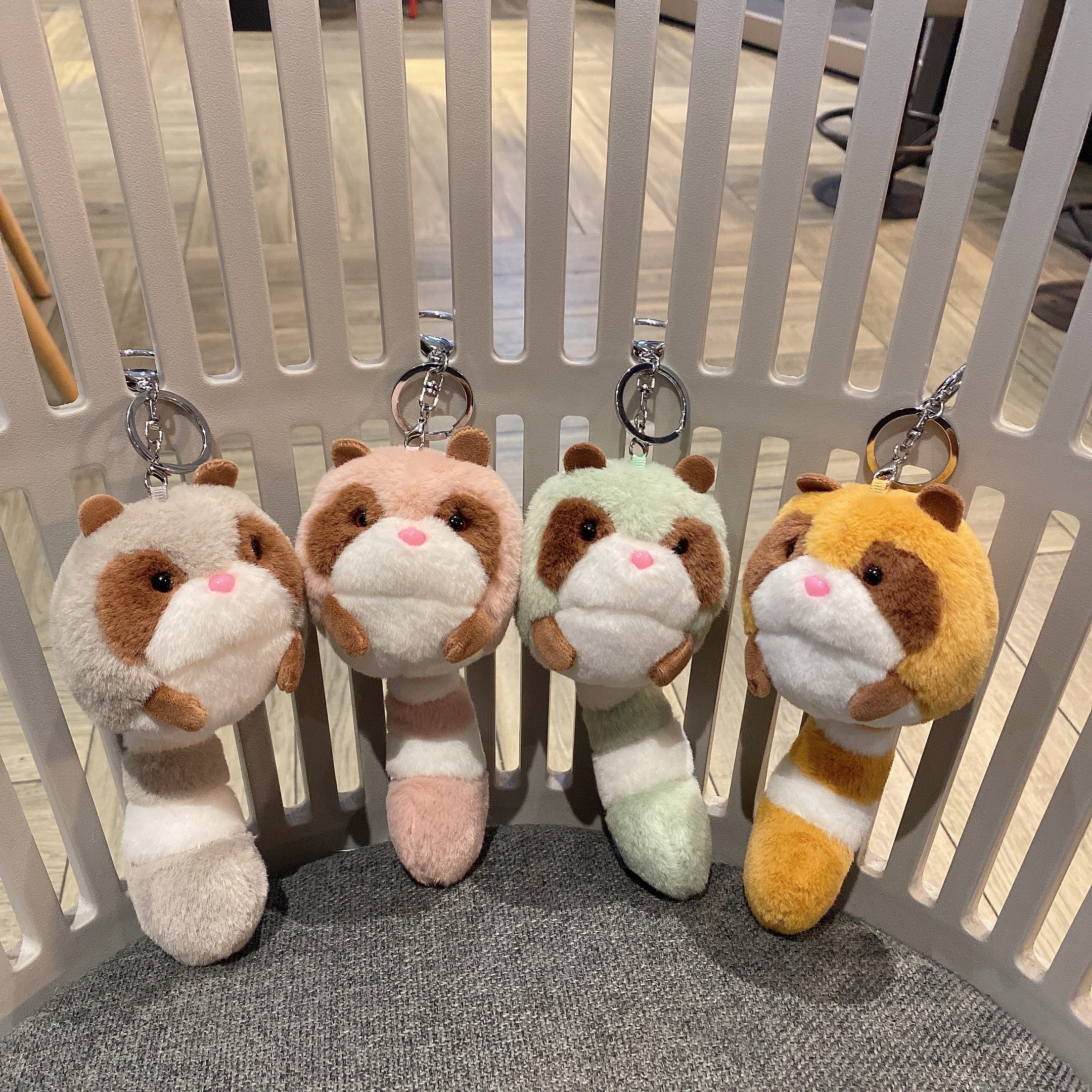 卡通尾巴松鼠仓鼠钥匙扣毛绒小老鼠公仔书包挂件钥匙扣