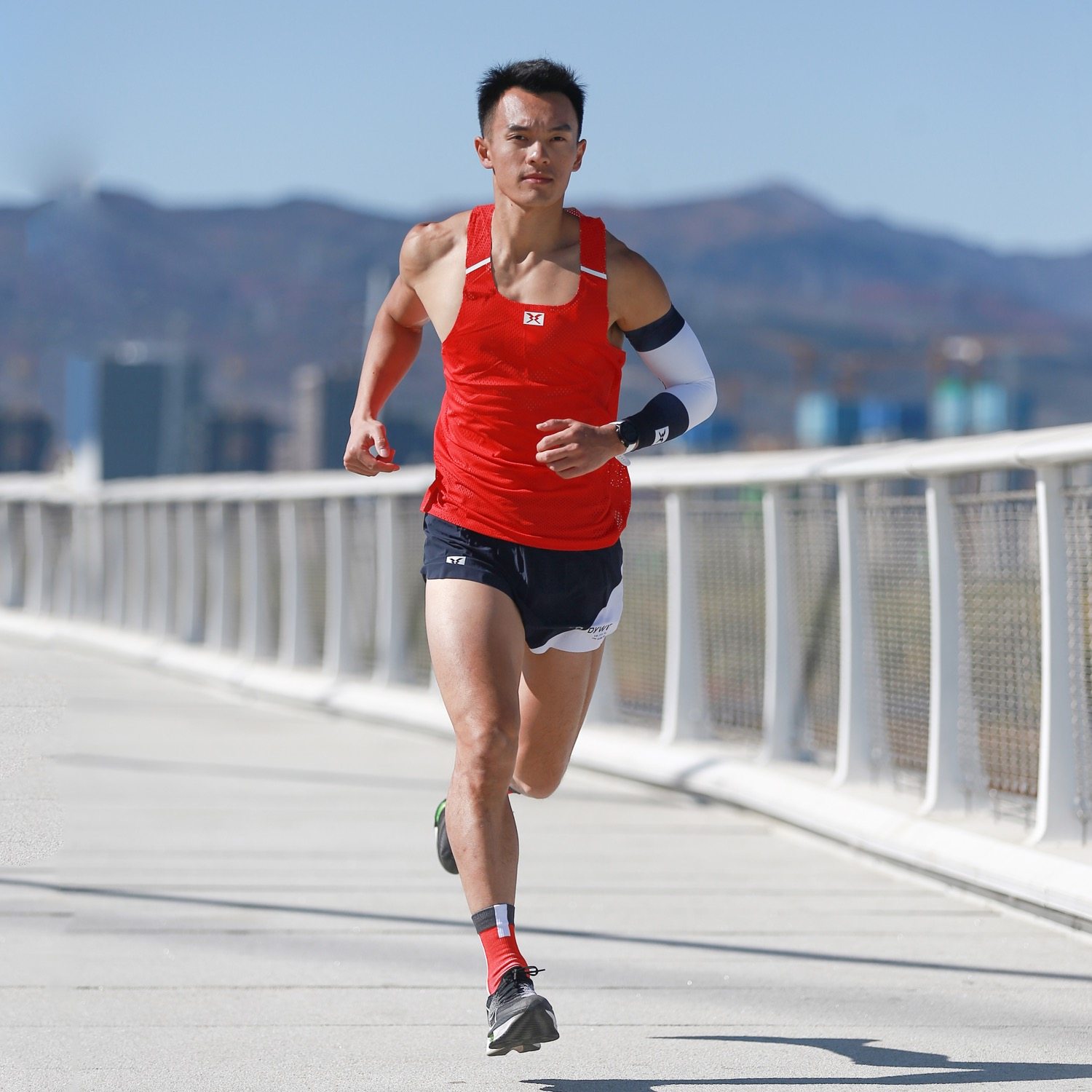 身体背心运动超轻速干网孔大网智慧白背心跑步男运动t恤