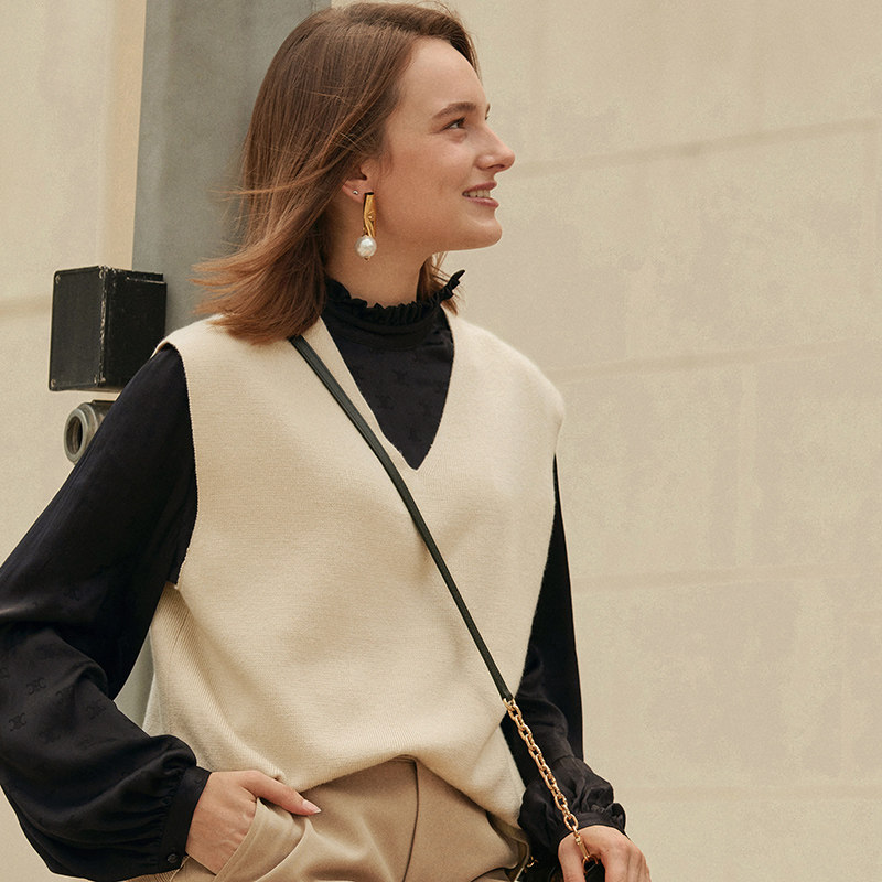 索维格初秋日系叠穿针织羊毛背心外穿坎肩v领无袖马甲秋季女 外搭