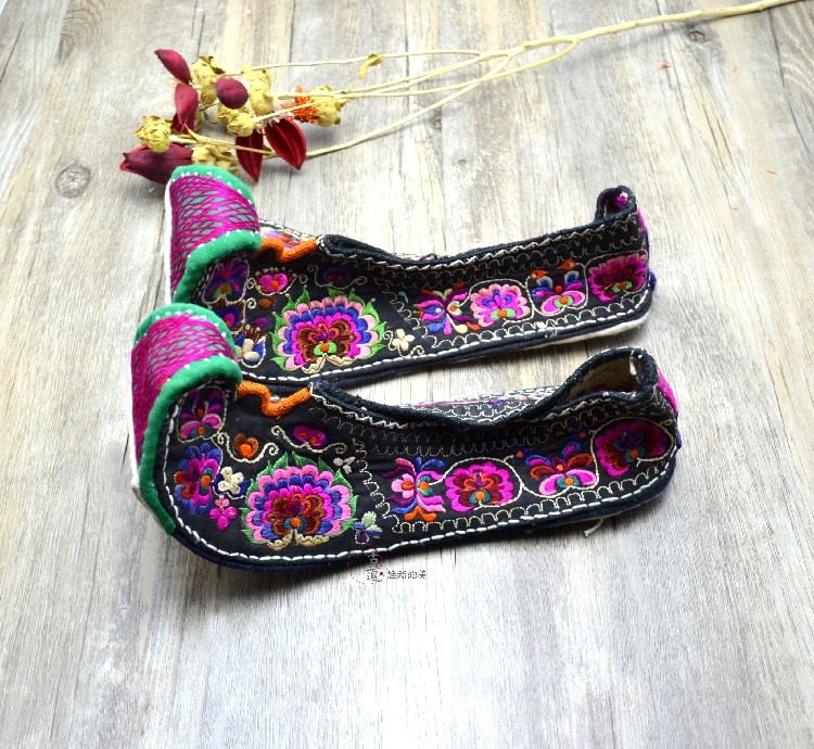 鞋老精品彝族孤品鞋子绣鞋宫廷手工翘头底鞋民族服装定制