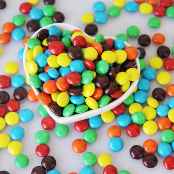 巧克力纽扣500克圆形可爱糖豆儿童童趣味零食1斤黑巧克力