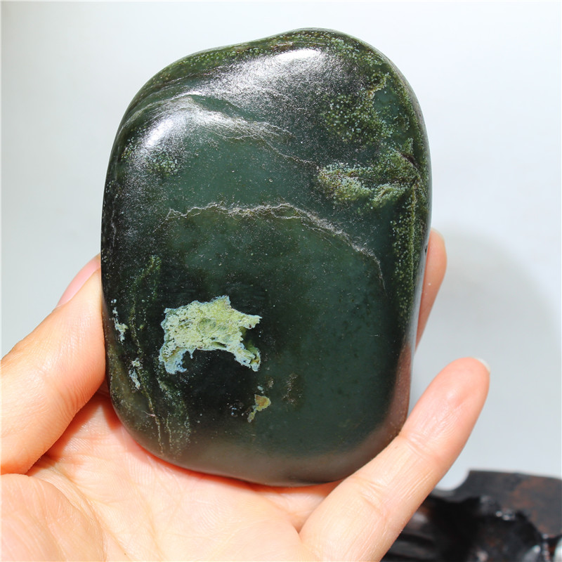直销195克特色碧玉籽料原石荷花盛开和田玉原珠宝奇石
