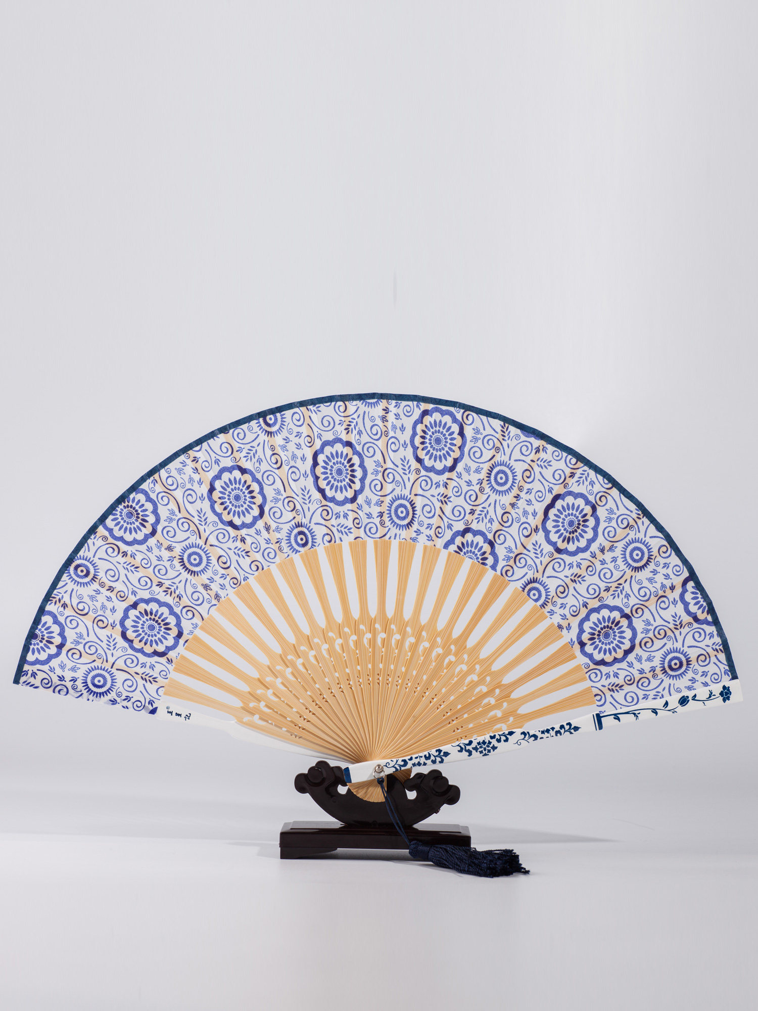 王星记扇子真丝绢扇青花瓷礼盒套装风古风女式礼品折扇工艺扇