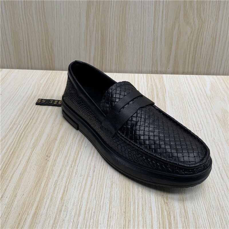 断码处理2020夏季新款真皮男鞋时尚平底轻便休闲圆头舒适编织单鞋