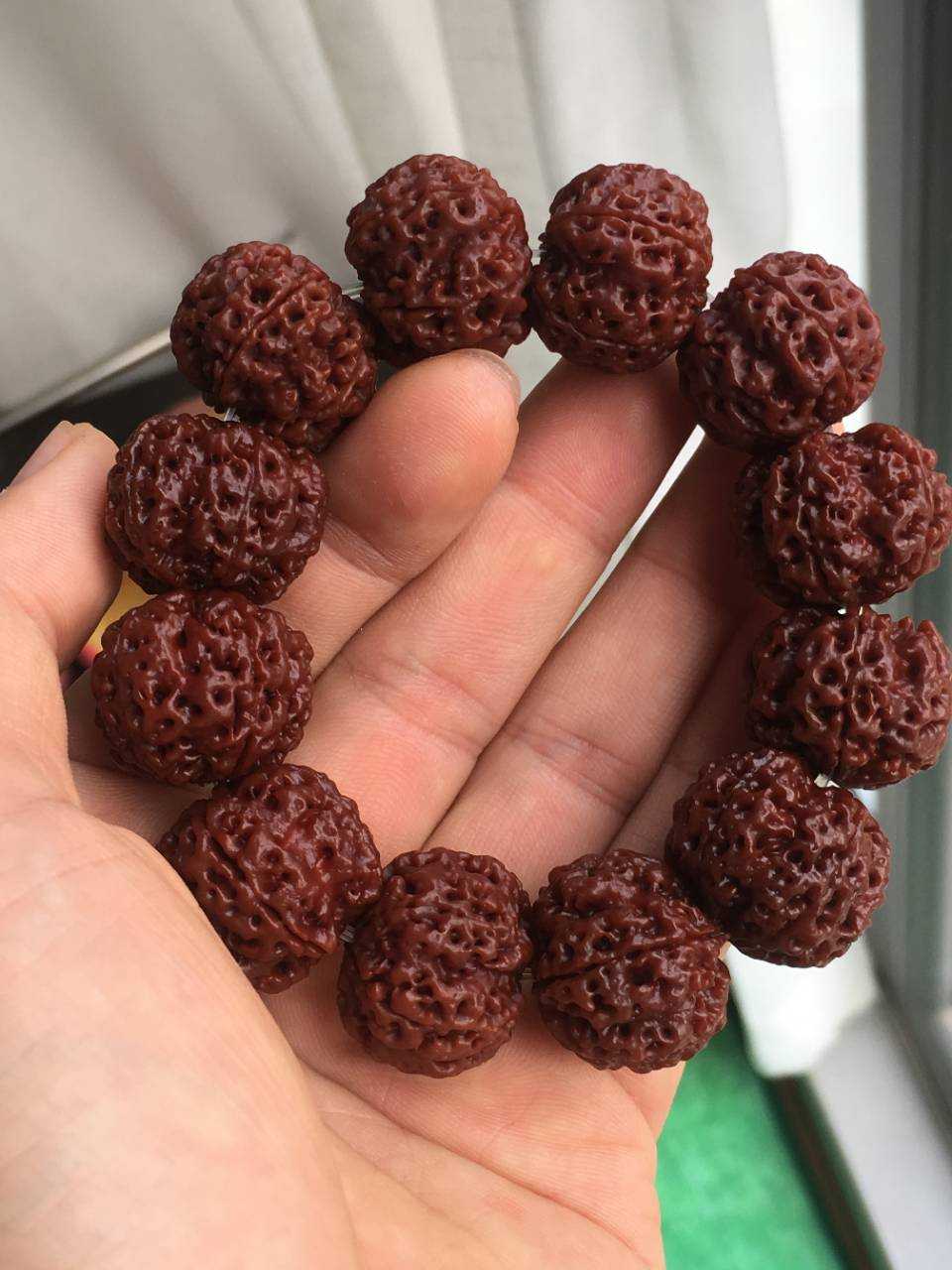 尼泊尔金刚菩提提子手串平头平尾五面龙玉华抛盘手串