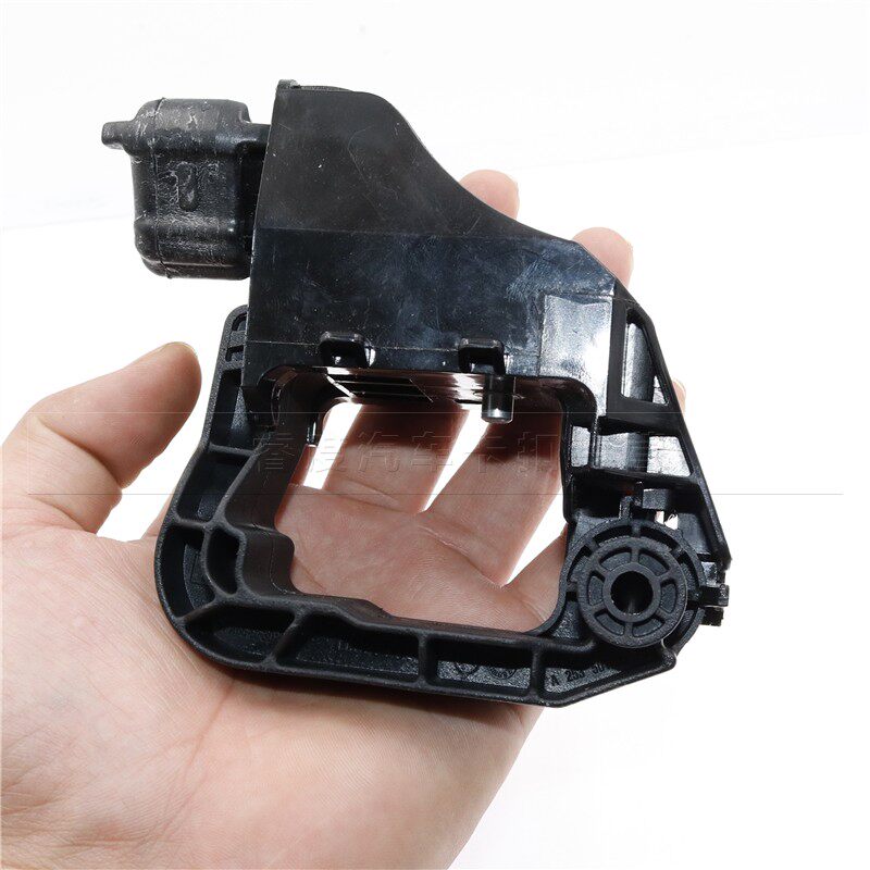 适于奔驰w213300l320lglcx253水箱支架固定其他