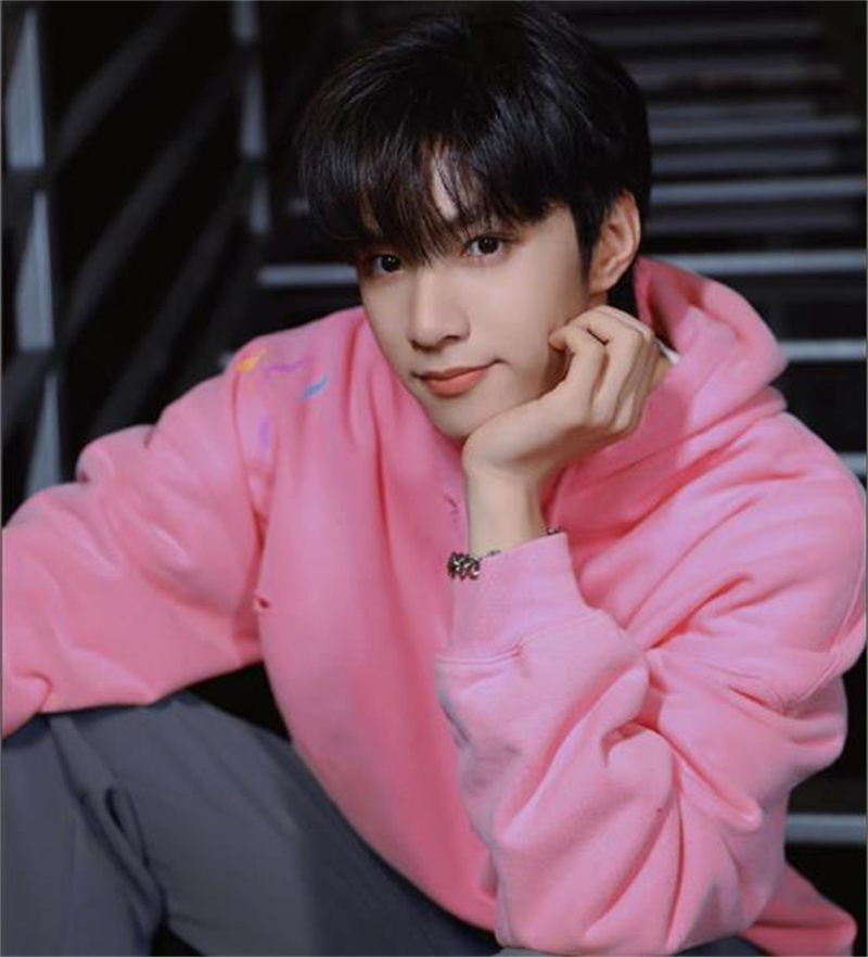 刘耀文同款手链男钛钢不掉色霸气加粗古巴链子手链