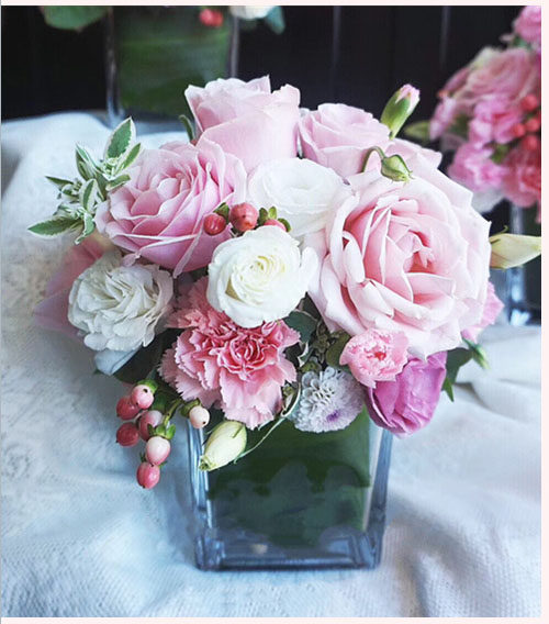 商务用花方杯花会议桌签到台花讲台北京同城送花鲜花速递同城