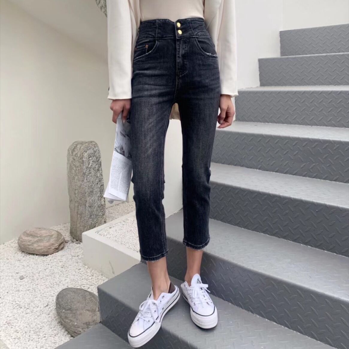 佐娜79182黑灰灰色高腰牛仔烟管裤女2021春季牛仔裤