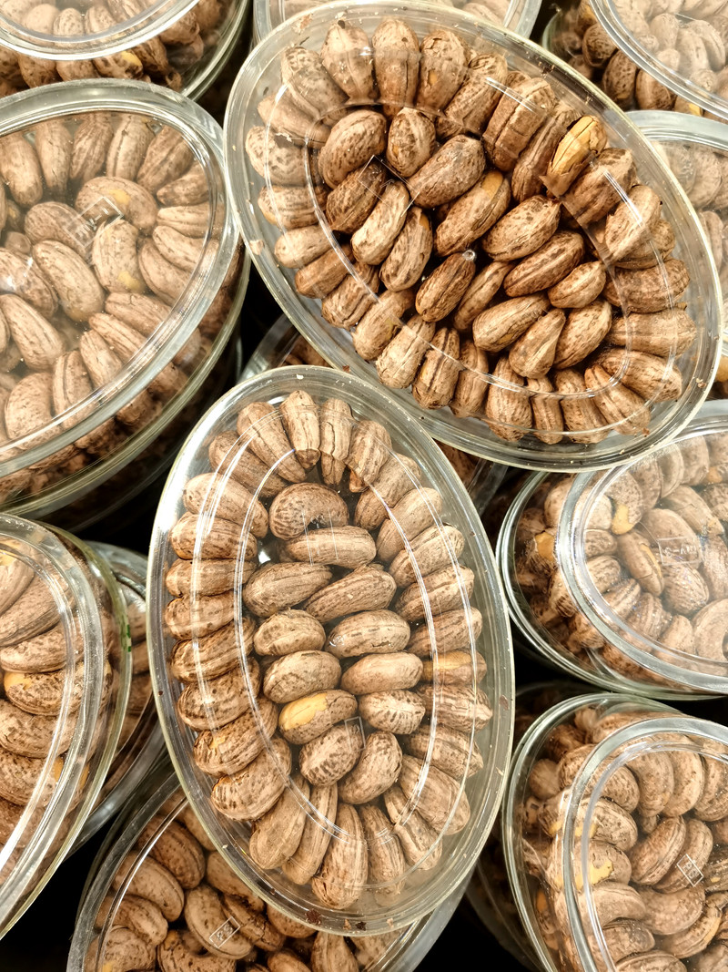 新果越南碳烧盐焗带皮衣大腰果红标坚果干果腰果