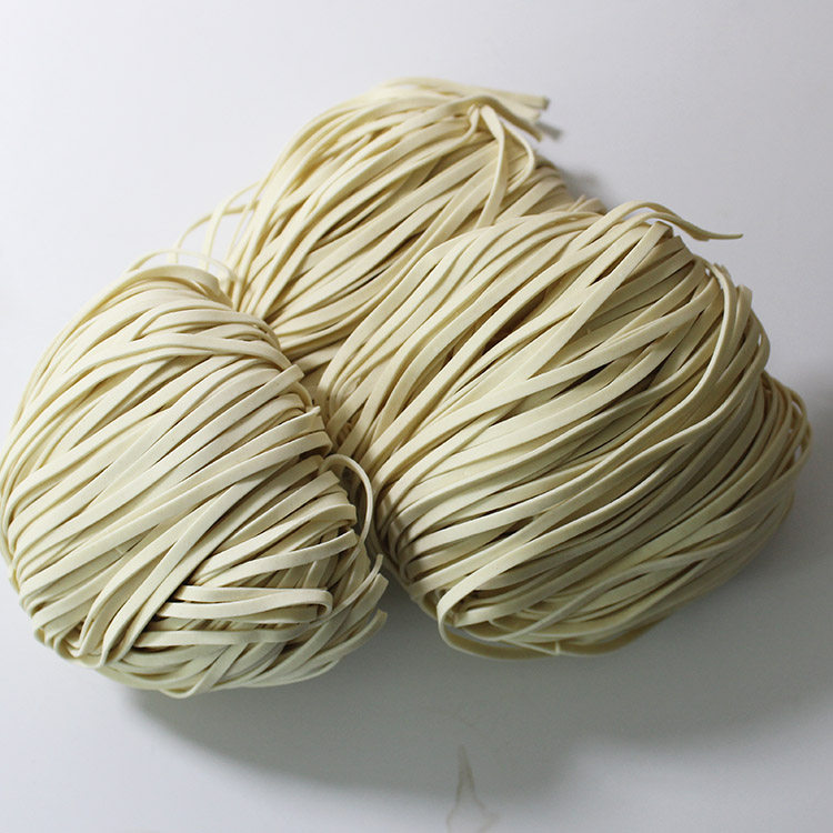 客家面条小麦油炸水面宽碱箱装手工梅县产生面条