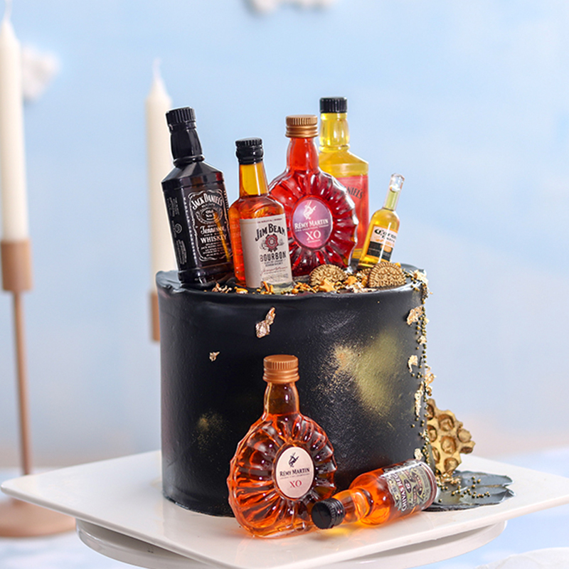 男友爸爸生日蛋糕装饰仿真洋酒酒瓶摆件华子迷你节日装扮用品