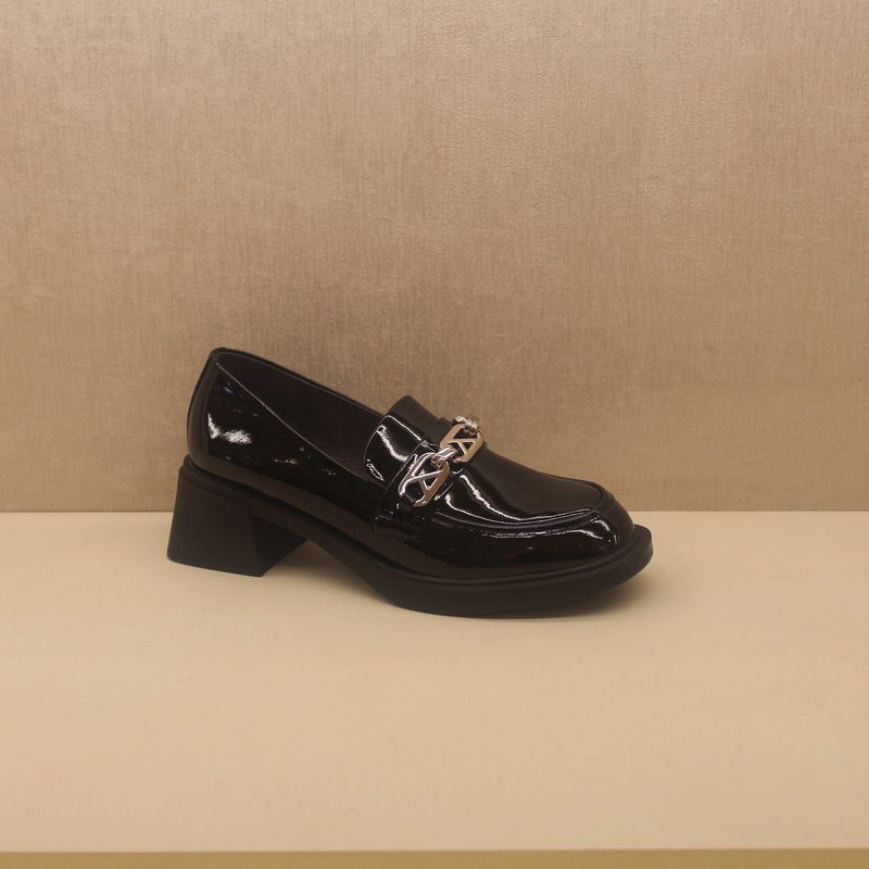 kisscat接吻猫2022秋款专柜正品漆皮乐福女鞋ka32538-53单鞋