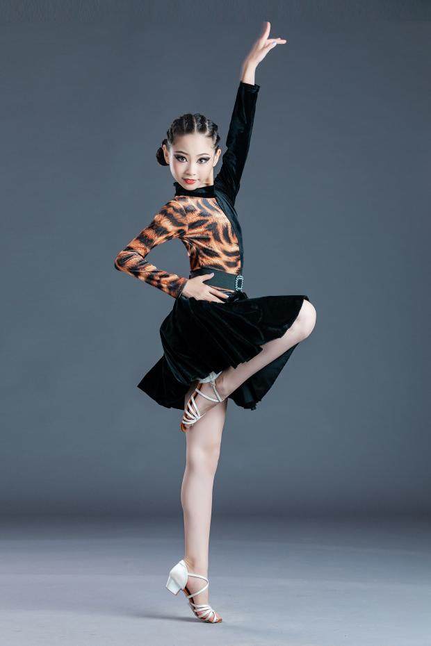 拉丁舞儿童秋冬练功服女少儿比赛服女童豹纹长袖儿童演出服