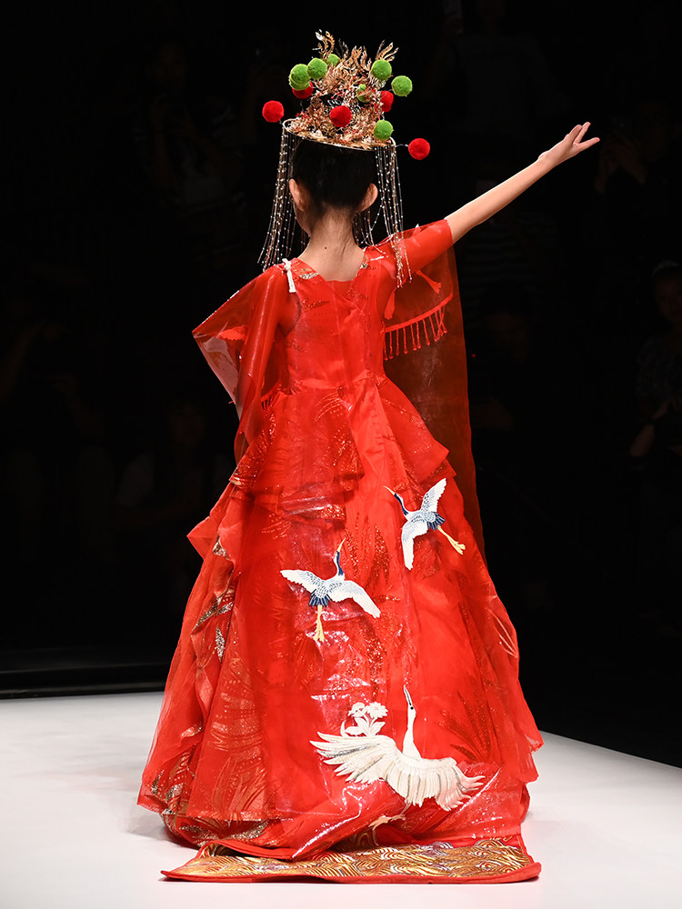 台走秀国潮风京剧礼服时装发布会新品中国国风儿童礼服