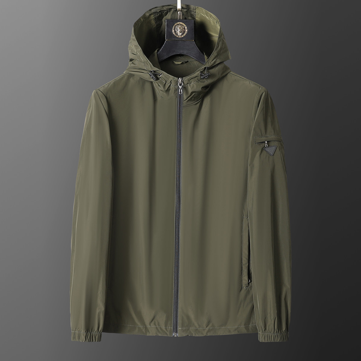 春季户外休闲防风防水聚酯纤维面料男士薄款连夹克