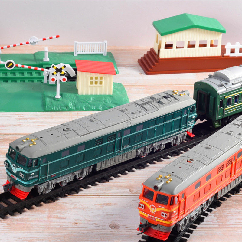 东风4b内燃机绿皮火车可发发光开门车厢拼装电动