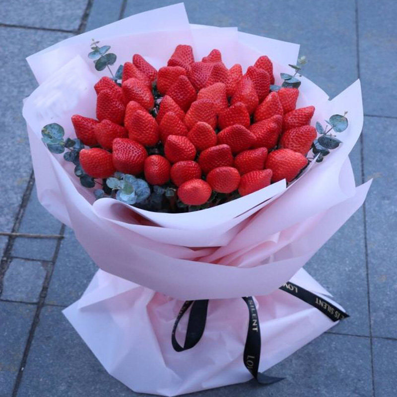 草莓花束鲜花女朋友闺蜜爱人生日纪念创意武汉鲜花速递同城