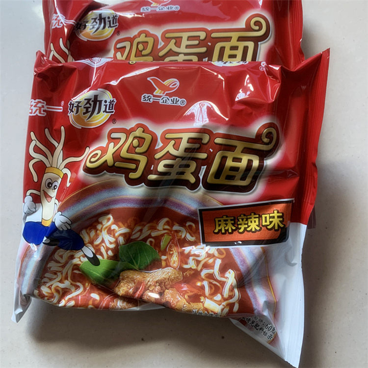 统一劲道方便面鸡蛋捏碎早餐面干吃面麻辣辣味冲泡方便面