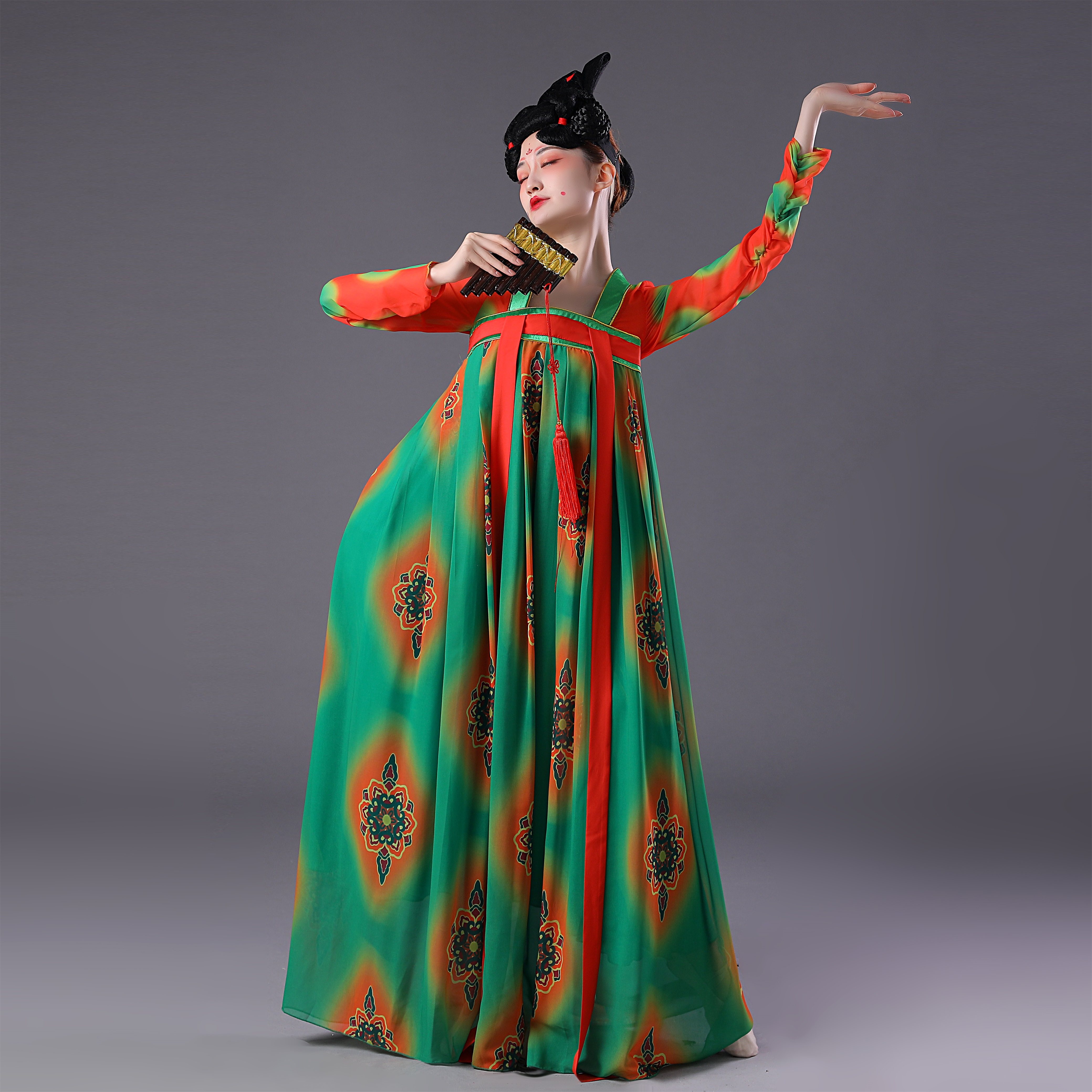 艺考郑州春晚唐宫夜宴舞蹈表演服唐齐胸襦裙民族服装