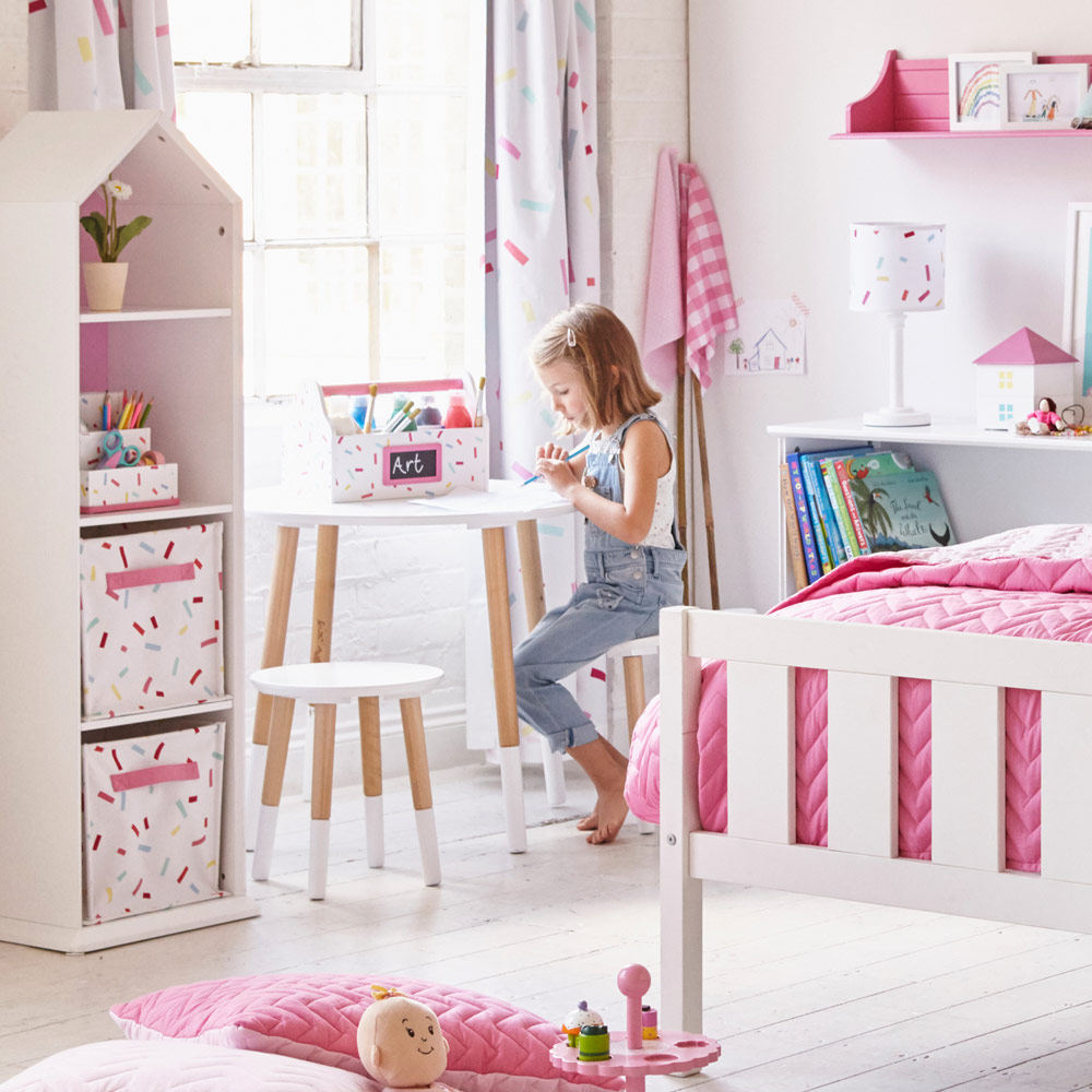 可爱挂墙收纳粉色公主木制实用书房置物柜环保落地儿童储物架