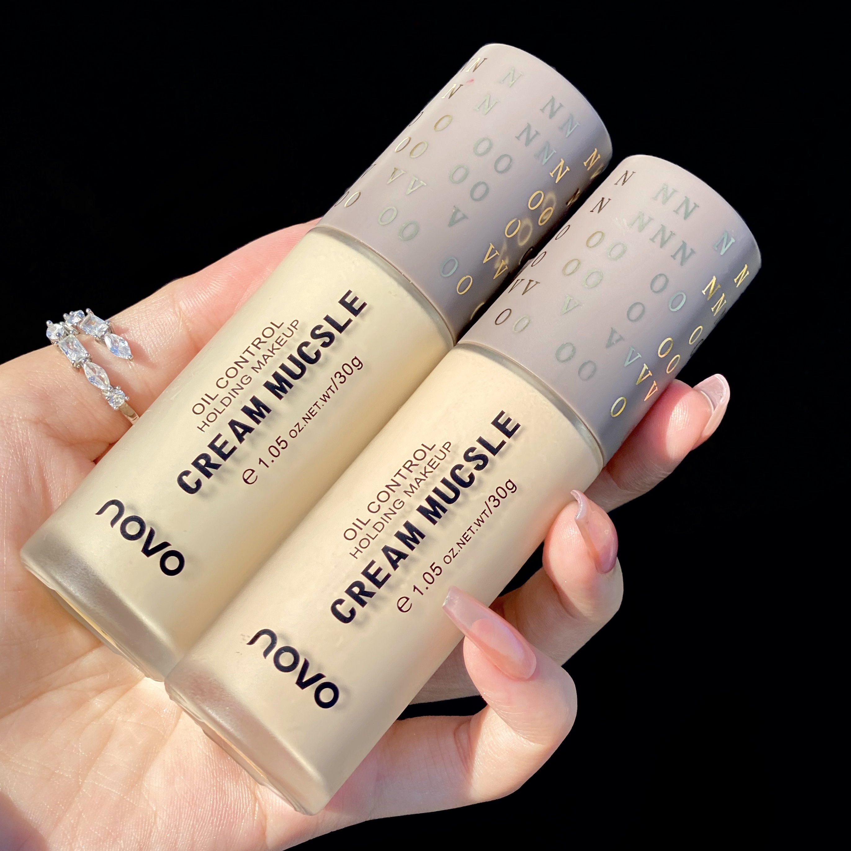 novo粉底液控油遮瑕保湿持久学生平价干皮油皮粉底液