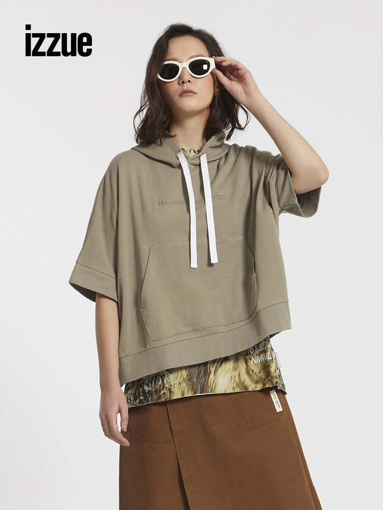 izzue女装短袖恤连夏季个性时髦镭射印花3107u1g卫衣