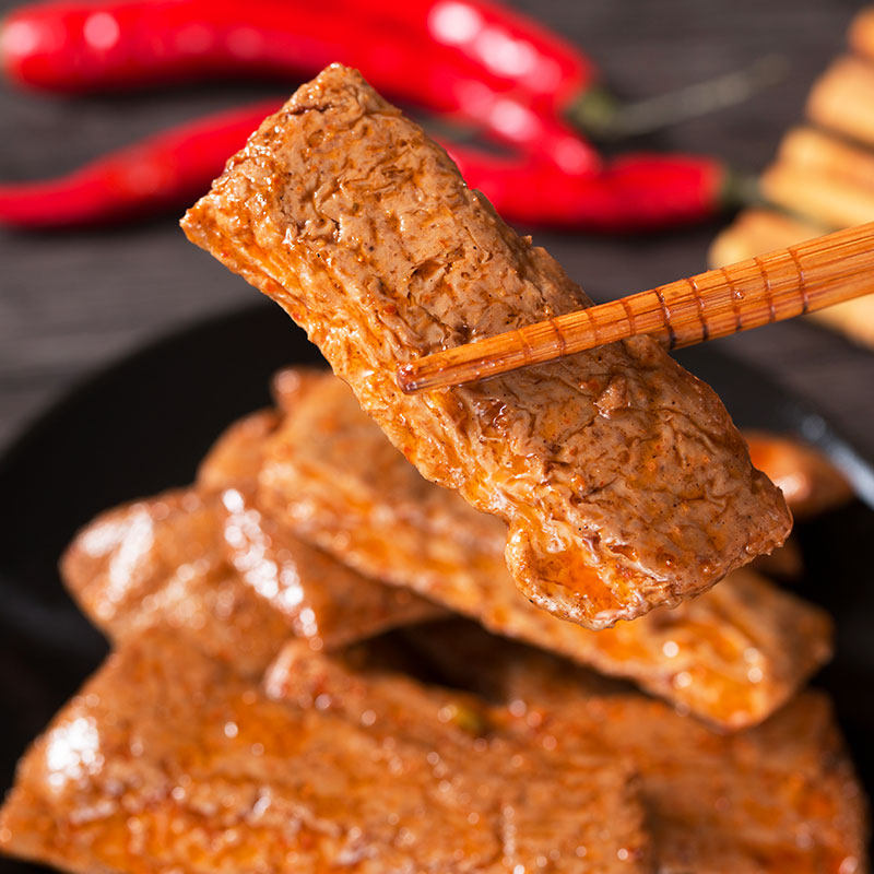 零食魏清文素牛肉棒休闲学生辣条香辣鸭味五香素肉