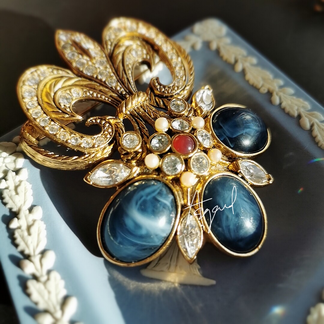 售罄barreraforavon青金金石鸢尾尾花胸针古董胸针