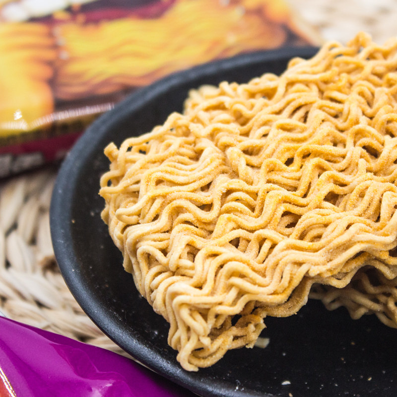 幸运脆脆香干脆面50g袋装奥尔良烤翅味火鸡味方便面干吃面零食